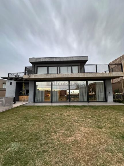 Casa en Alquiler en Capital, Mendoza