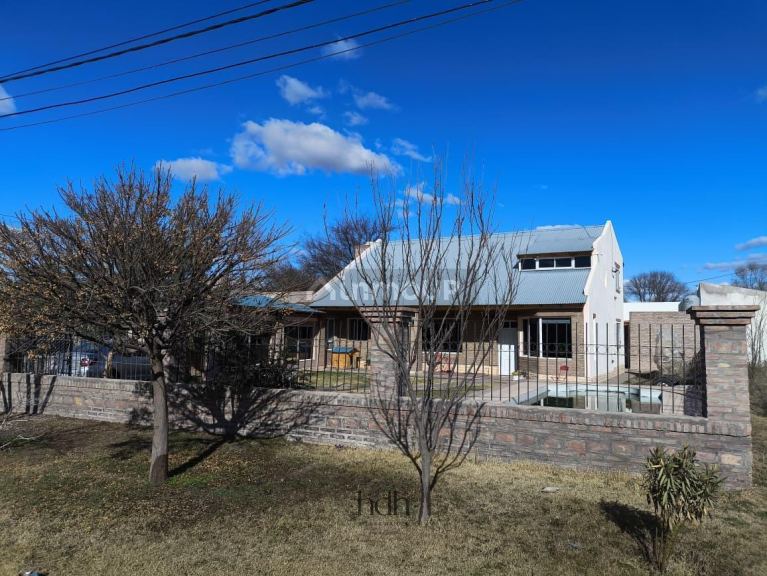 Casa en Venta en Utracan, La Pampa