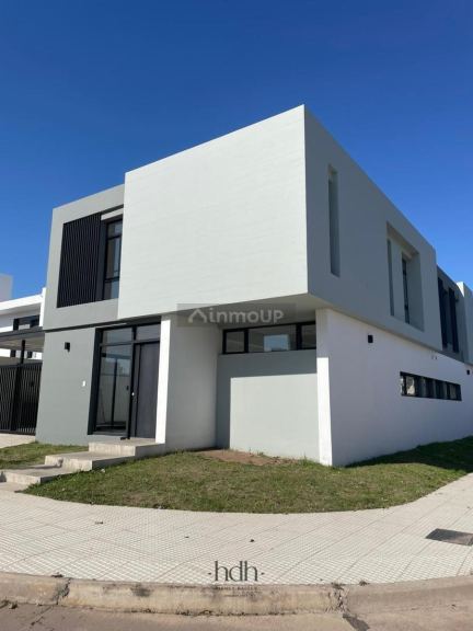Casa en Alquiler en Capital, Cordoba