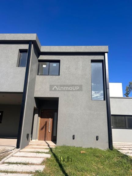 Casa en Venta en Santa Maria, Cordoba