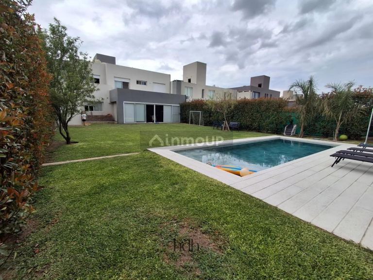 Casa en Venta en Santa Maria, Cordoba
