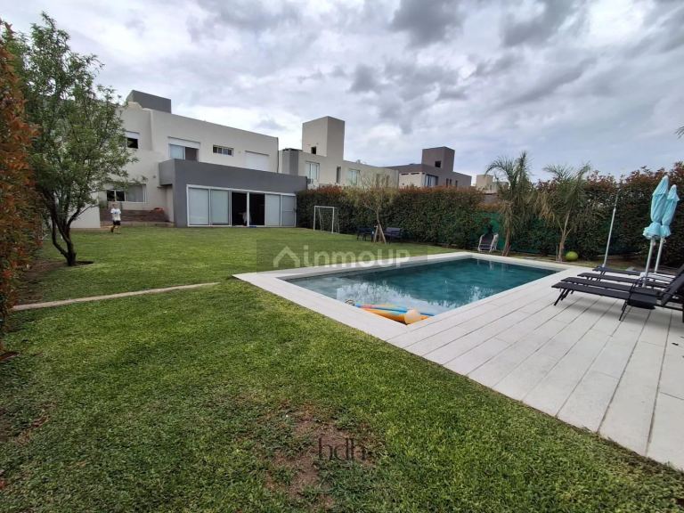 Casa en Venta en Santa Maria, Cordoba