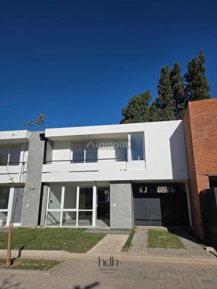 Casa en Alquiler en Capital, Cordoba