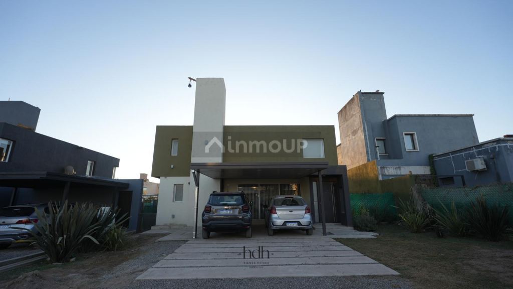 Casa en Venta en Colon, Cordoba
