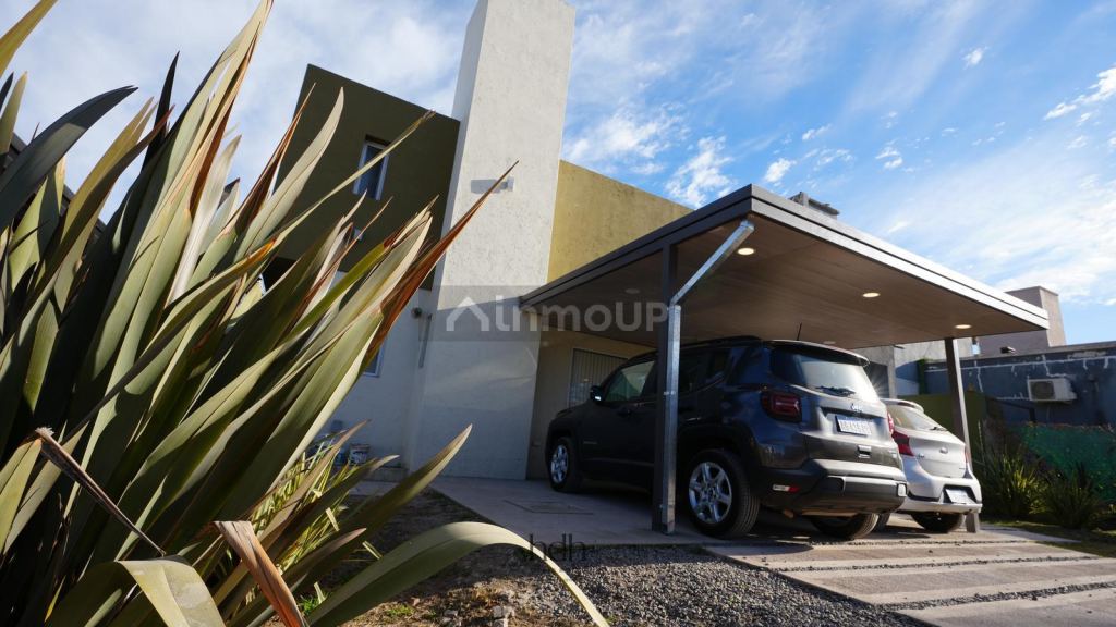 Casa en Venta en Colon, Cordoba