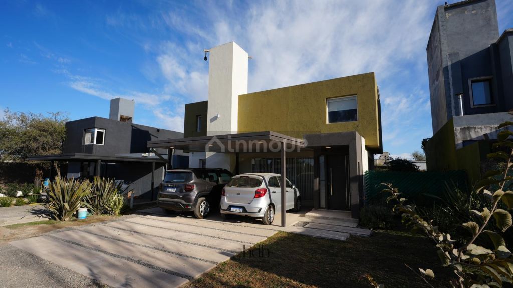 Casa en Venta en Colon, Cordoba