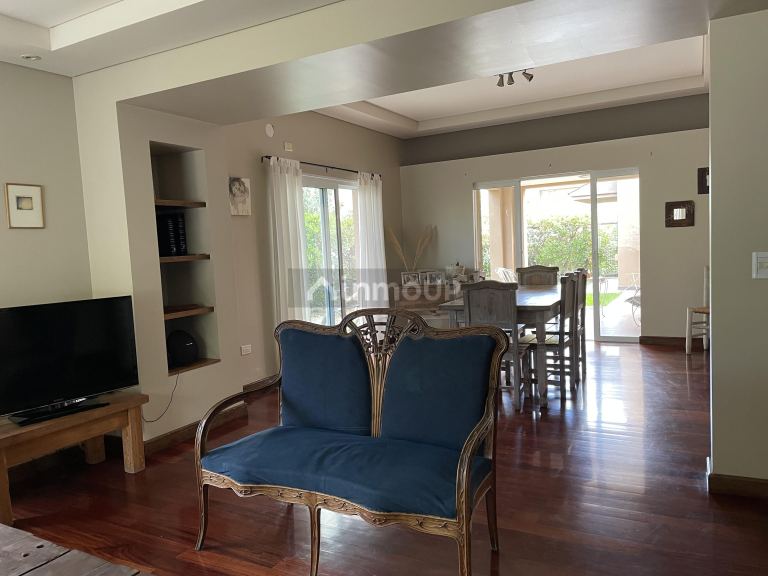 Casa en Venta en Capital, Mendoza