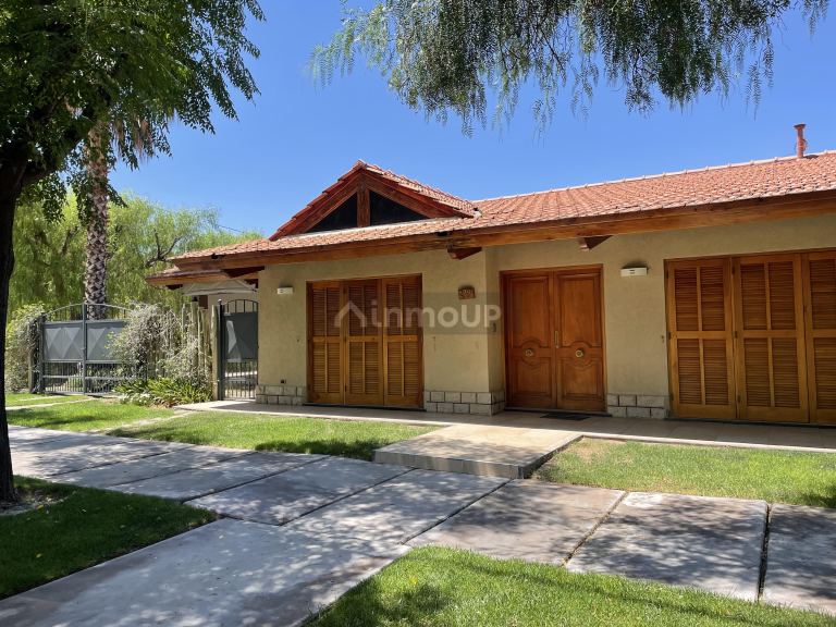 Casa en Venta en Capital, Mendoza