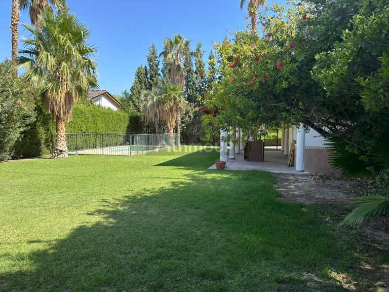 Casa en Alquiler en Capital, Mendoza