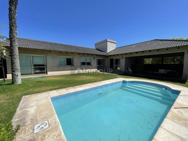 Casa en Venta en Capital, Mendoza
