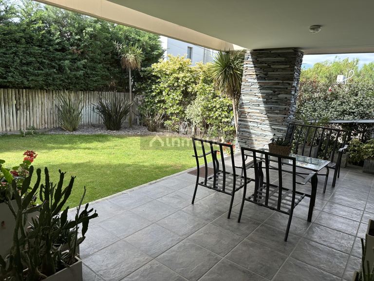 Casa en Venta en Capital, Mendoza