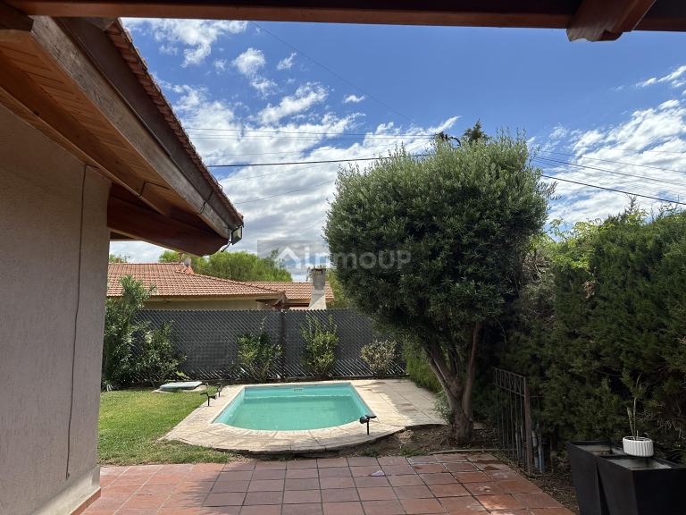 Casa en Alquiler en Capital, Mendoza
