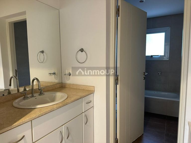 Casa en Alquiler en Capital, Mendoza - USD 1.500 | Inmoup - 16