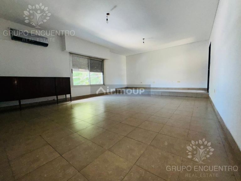 Local Comercial en Venta en San Isidro, G.B.A. Zona Norte