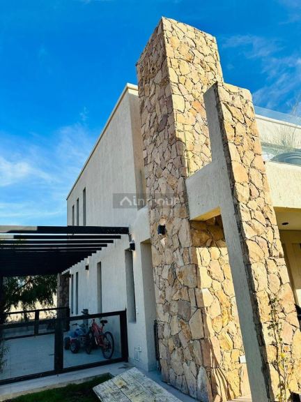 Capital Barrio Dalvian