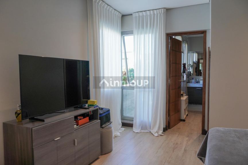 Casa en Venta en Capital, Mendoza - USD 370.000 | Inmoup - 28