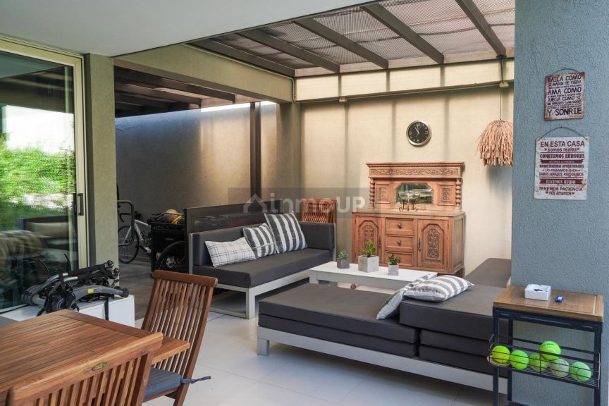 Casa en Venta en Capital, Mendoza - USD 370.000 | Inmoup - 21