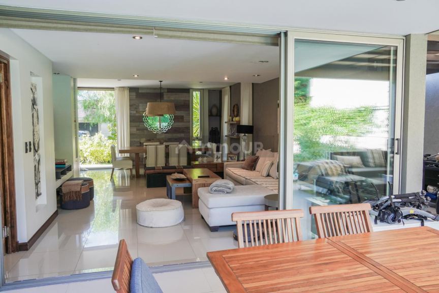 Casa en Venta en Capital, Mendoza - USD 370.000 | Inmoup - 31