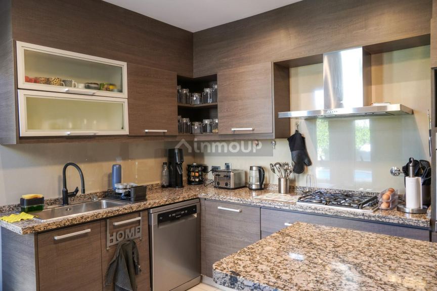 Casa en Venta en Capital, Mendoza - USD 370.000 | Inmoup - 7