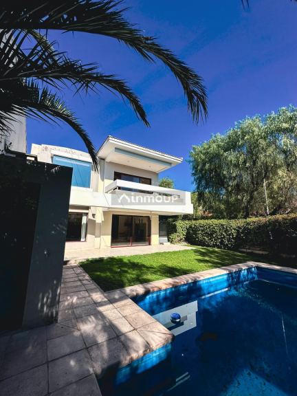 Casa en Alquiler en Capital, Mendoza - USD 1.700 | Inmoup - 19