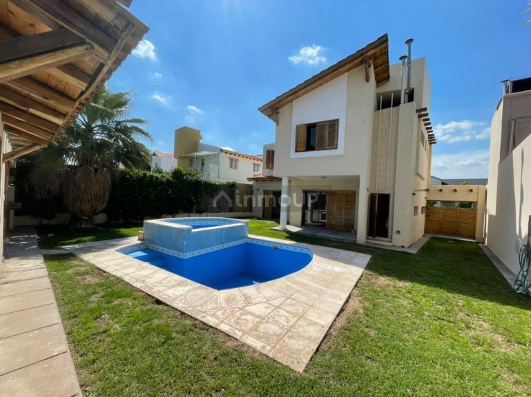 Casa en Venta en Godoy Cruz, Mendoza