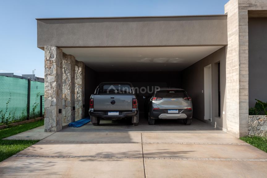 Casa en Venta en Lujan de Cuyo, Mendoza - USD 350.000 | Inmoup - 23