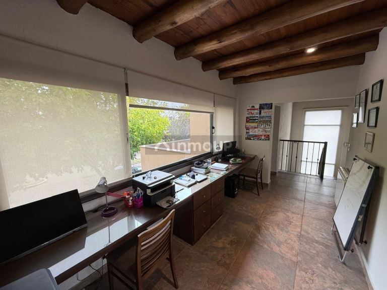 Casa en Venta en Lujan de Cuyo, Mendoza - USD 450.000 | Inmoup - 11