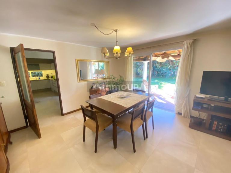 Casa en Venta en Capital, Mendoza - USD 330.000 | Inmoup - 21