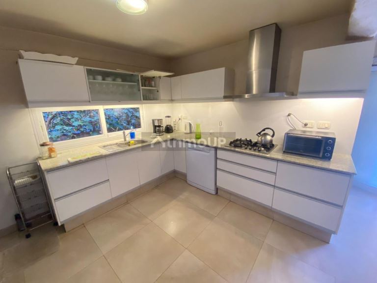 Casa en Venta en Capital, Mendoza - USD 330.000 | Inmoup - 7