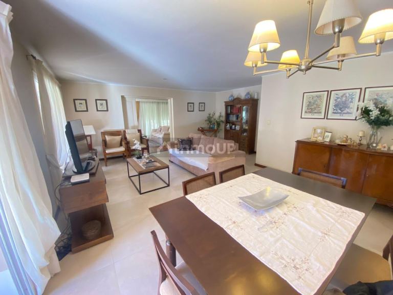 Casa en Venta en Capital, Mendoza - USD 330.000 | Inmoup - 10
