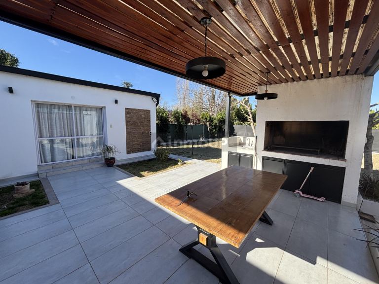Casa en Venta en Lujan de Cuyo, Mendoza - USD 230.000 | Inmoup - 21