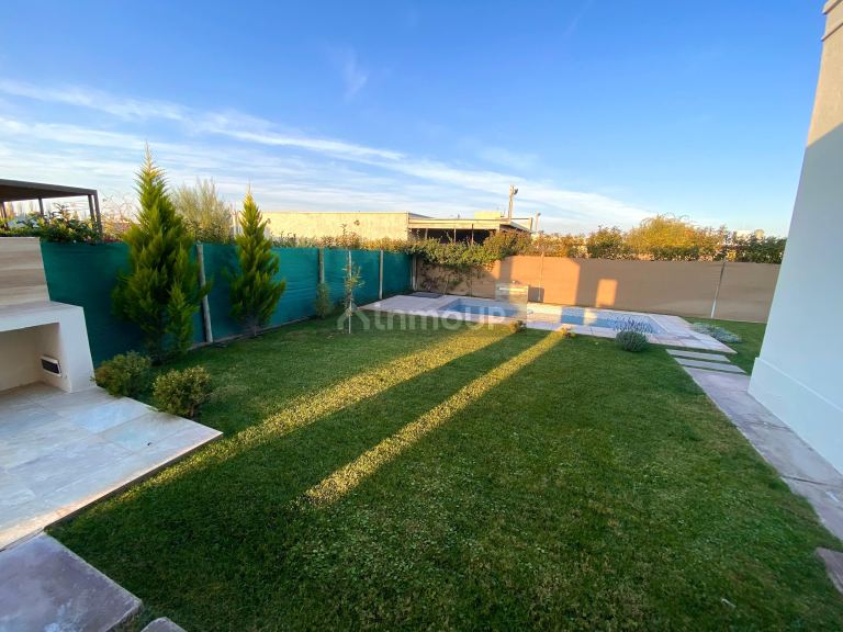 Casa en Venta en Maipu, Mendoza