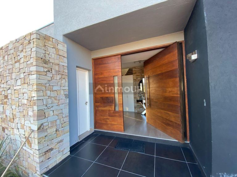 Casa en Alquiler en Maipu, Mendoza