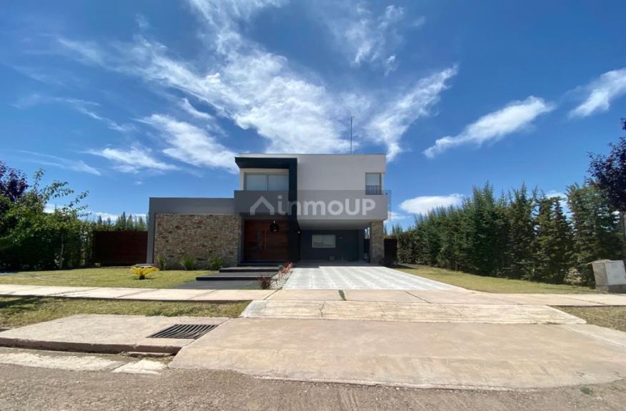 Casa en Alquiler en Maipu, Mendoza