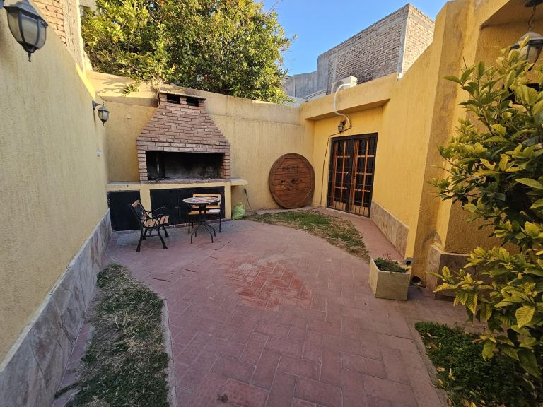 Casa en Venta en Guaymallen, Mendoza