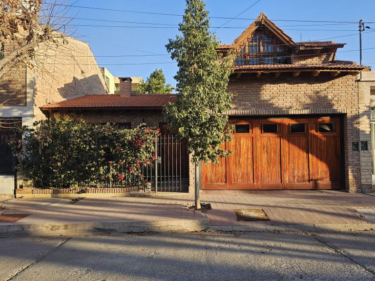 Casa en Venta en Guaymallen, Mendoza