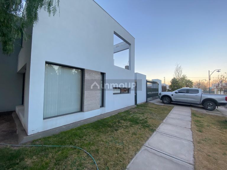 Casa en Venta en Guaymallen, Mendoza