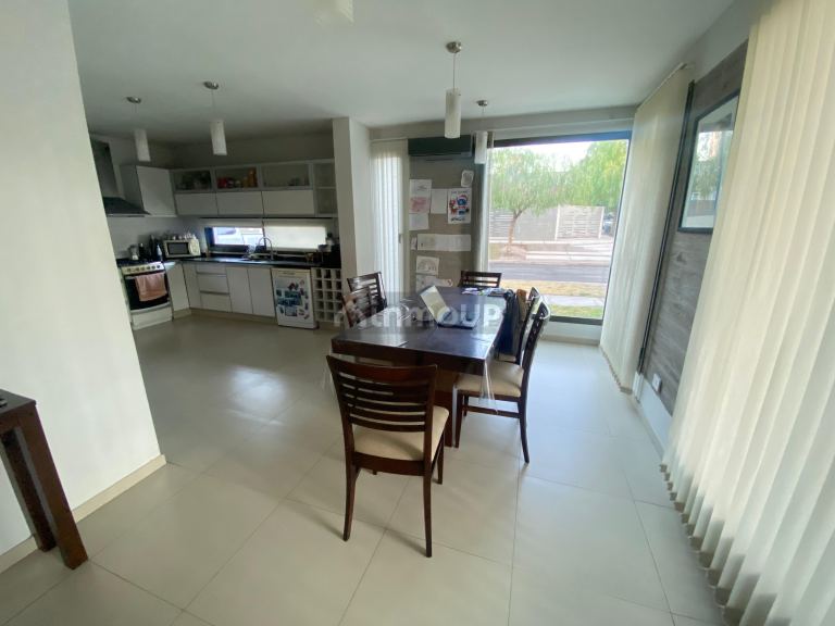 Casa en Venta en Guaymallen, Mendoza