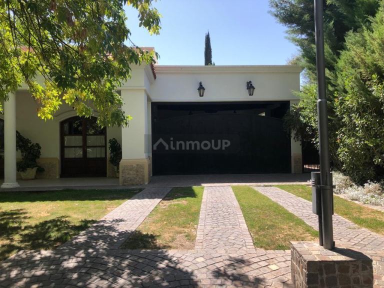 Casa en Alquiler en Lujan de Cuyo, Mendoza