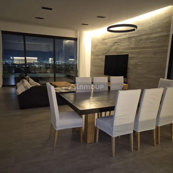 Casa en Venta en Capital, Mendoza
