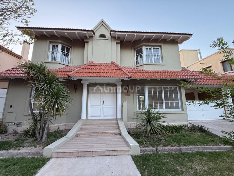 Casa en Venta en Godoy Cruz, Mendoza