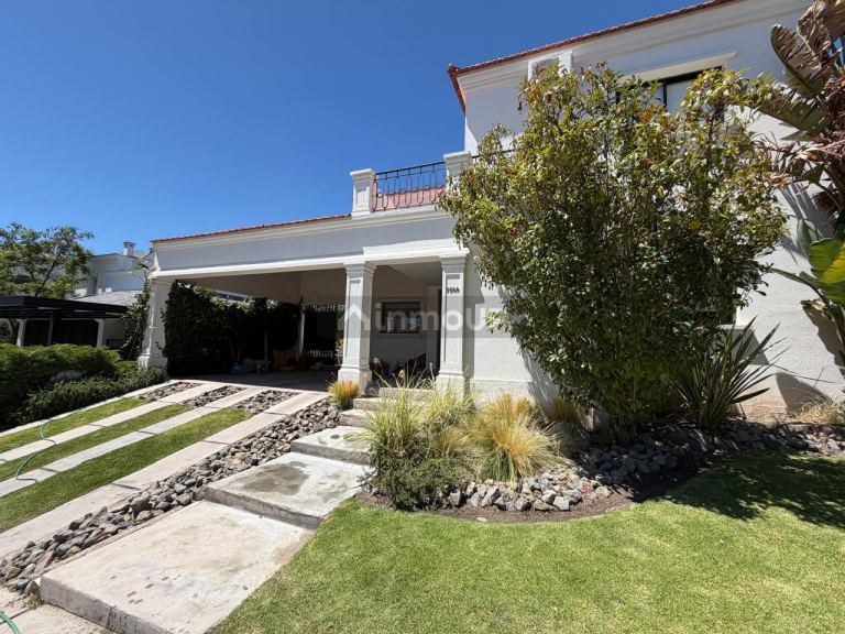 Casa en Venta en Godoy Cruz, Mendoza