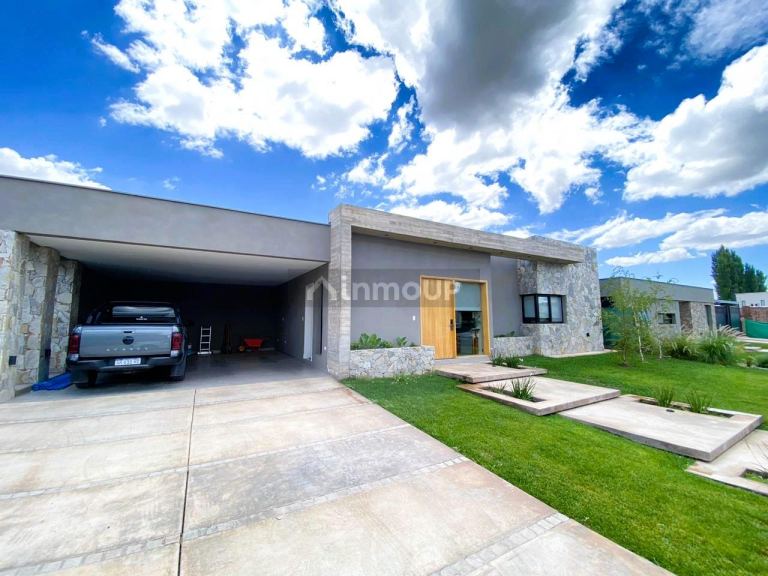 Casa en Venta en Lujan de Cuyo, Mendoza