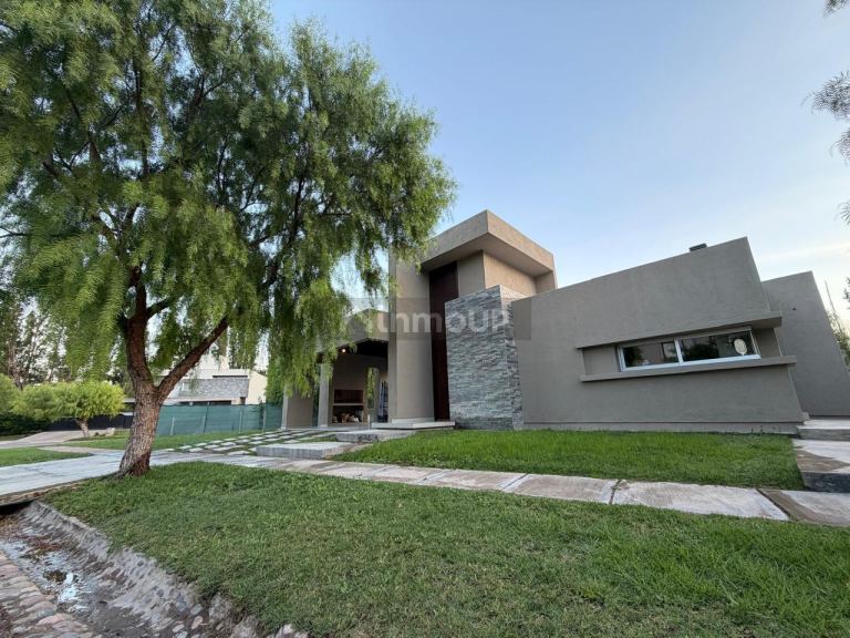 Casa en Venta en Lujan de Cuyo, Mendoza