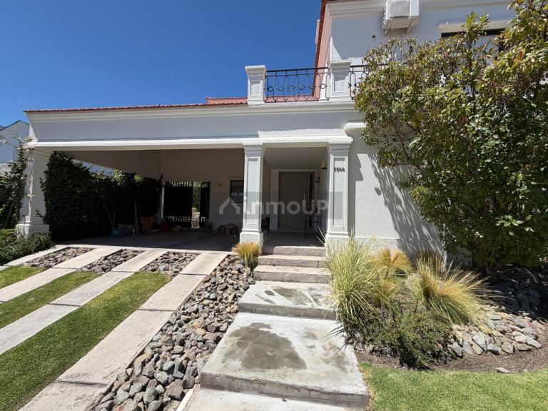 Casa en Venta en Godoy Cruz, Mendoza