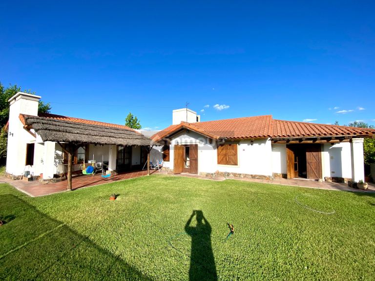 Casa en Venta en Maipu, Mendoza