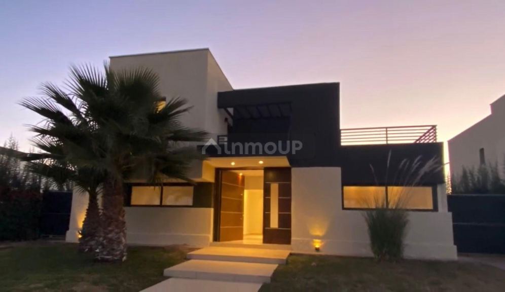Casa en Alquiler en Maipu, Mendoza