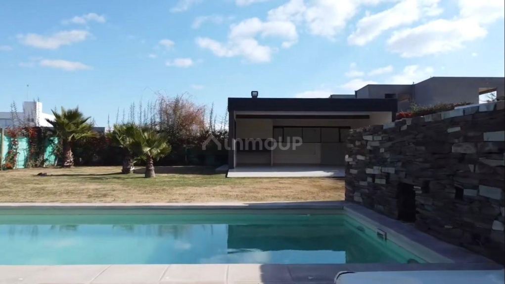 Casa en Alquiler en Maipu, Mendoza