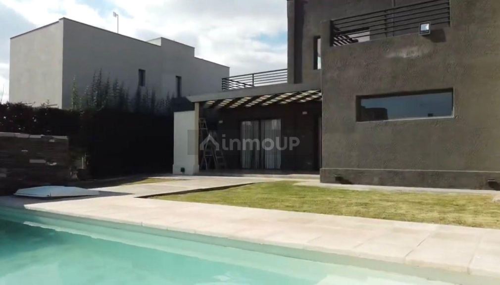 Casa en Alquiler en Maipu, Mendoza