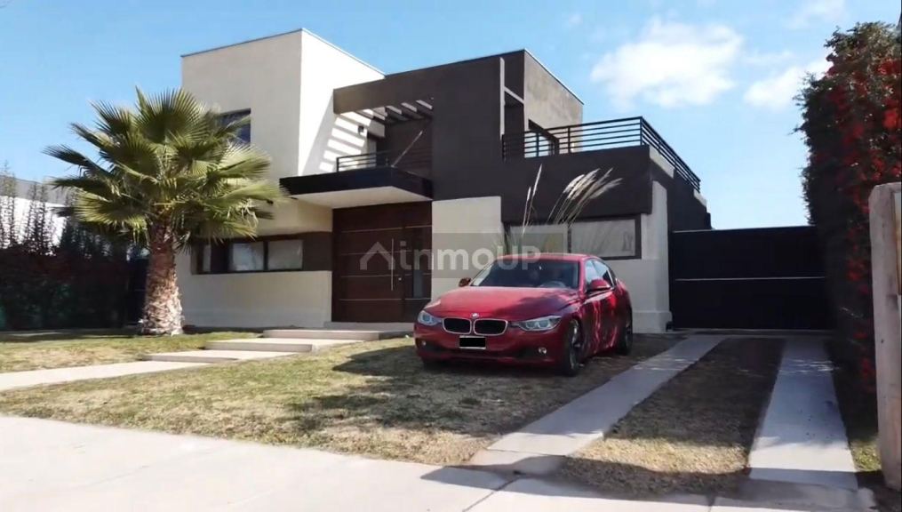 Casa en Alquiler en Maipu, Mendoza